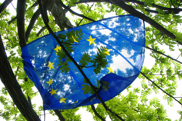 , La Commissione UE promuove una consultazione in materia di distribuzione transnazionale di fondi d’investimento
